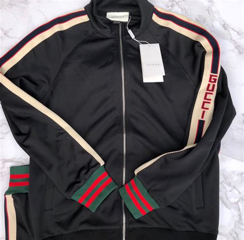 black gucci tracksuit men's.